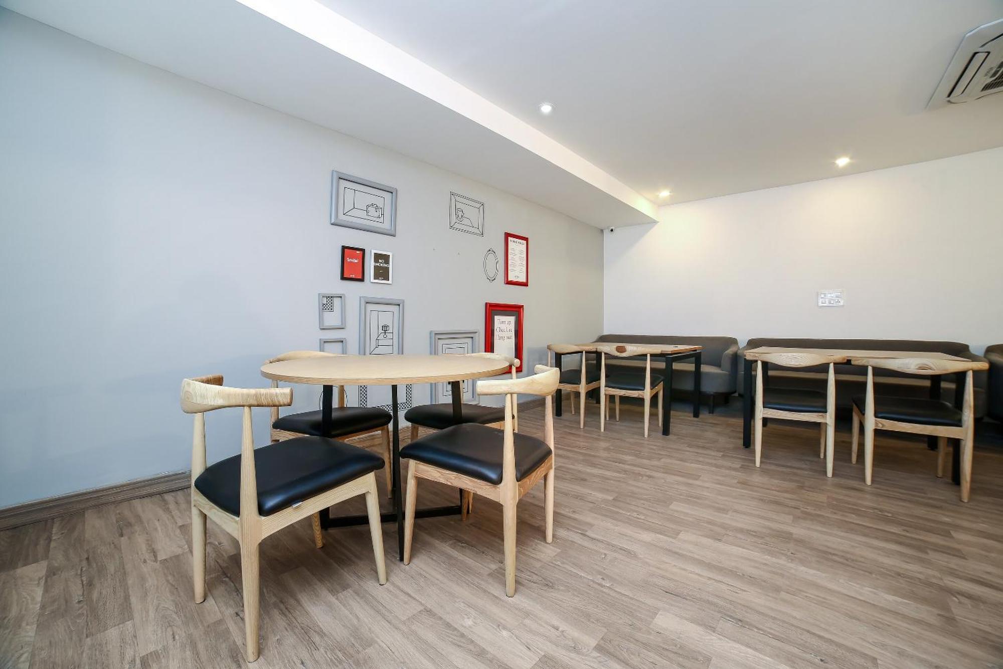 Готель Townhouse Sohna Road 2 Ґурґаон Екстер'єр фото